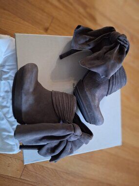 Balenciaga grey suede "bow" booties